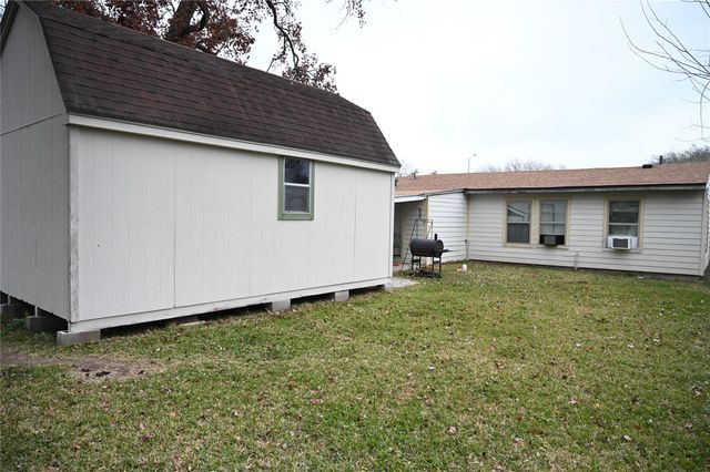 302 Glenmore Drive, Pasadena, TX 77503