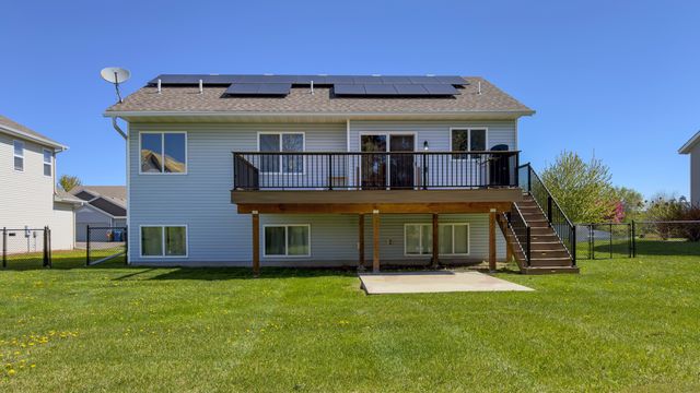 10695 51st Street NE, Albertville, MN 55301