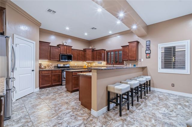 1102 Bella Luna Drive, Bullhead City, AZ 86429