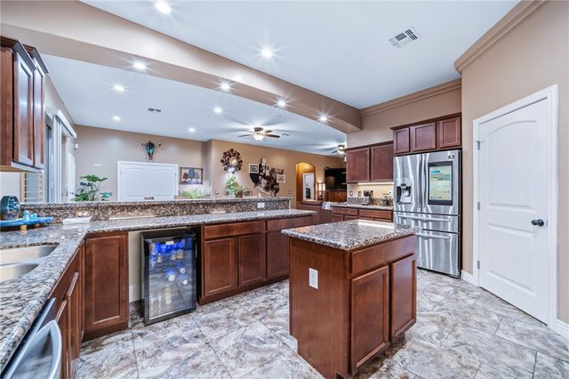 1102 Bella Luna Drive, Bullhead City, AZ 86429