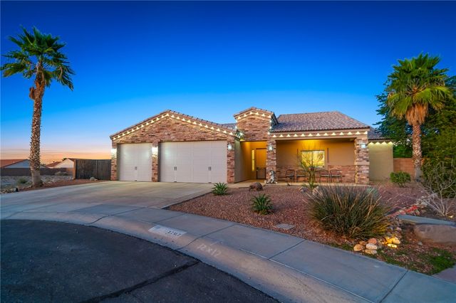 1102 Bella Luna Drive, Bullhead City, AZ 86429
