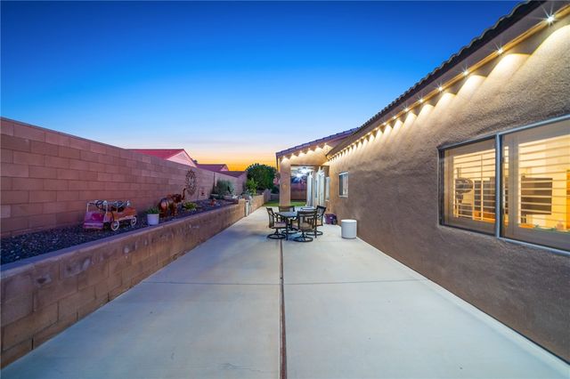 1102 Bella Luna Drive, Bullhead City, AZ 86429