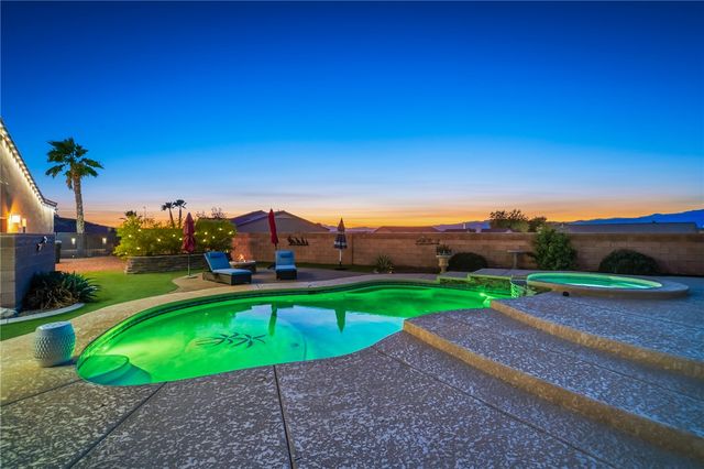 1102 Bella Luna Drive, Bullhead City, AZ 86429