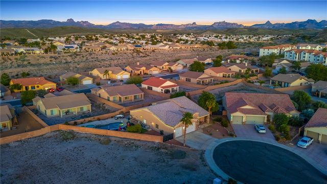 1102 Bella Luna Drive, Bullhead City, AZ 86429