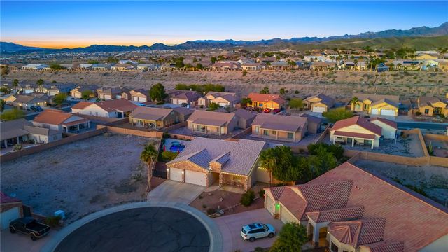 1102 Bella Luna Drive, Bullhead City, AZ 86429