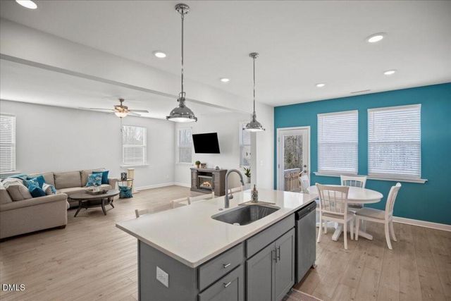 90 Rigsby Avenue, Four Oaks, NC 27524