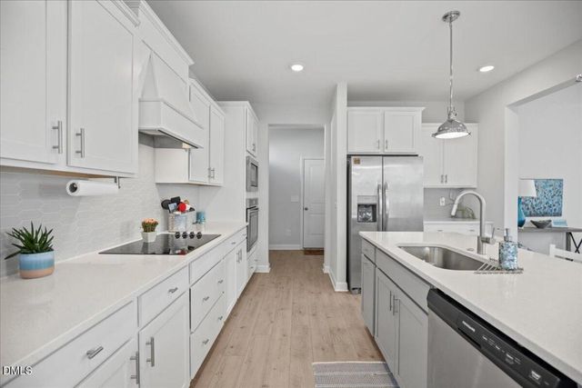 90 Rigsby Avenue, Four Oaks, NC 27524