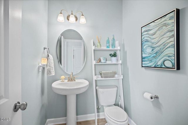 90 Rigsby Avenue, Four Oaks, NC 27524