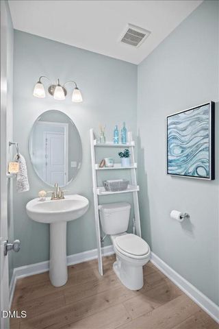 90 Rigsby Avenue, Four Oaks, NC 27524