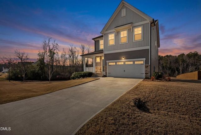 90 Rigsby Avenue, Four Oaks, NC 27524