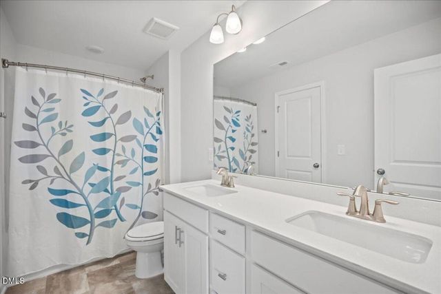 90 Rigsby Avenue, Four Oaks, NC 27524