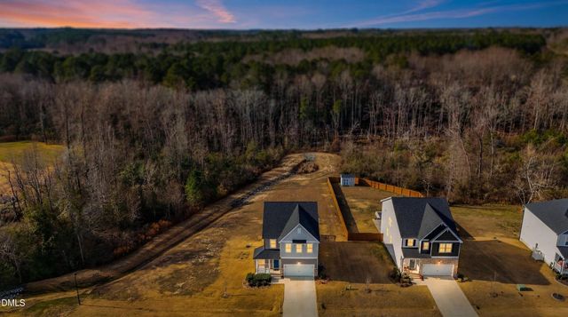 90 Rigsby Avenue, Four Oaks, NC 27524