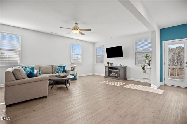 90 Rigsby Avenue, Four Oaks, NC 27524