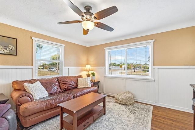 4601 16TH AVENUE N, St Petersburg, FL 33713