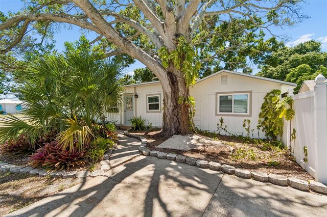 4601 16TH AVENUE N, St Petersburg, FL 33713
