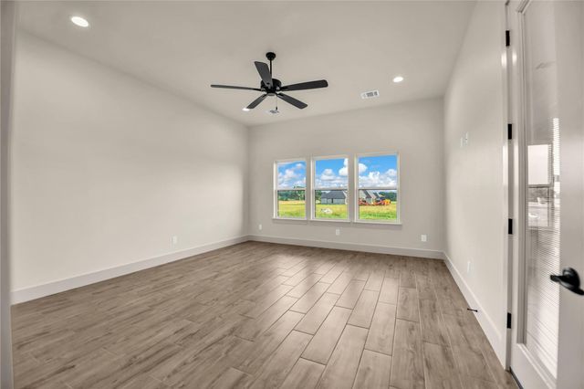 115 Turtle Back Ridge, Decatur, TX 76234