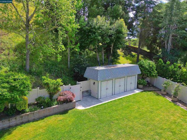 2810 Wright Ave, Pinole, CA 94564