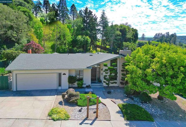 2810 Wright Ave, Pinole, CA 94564