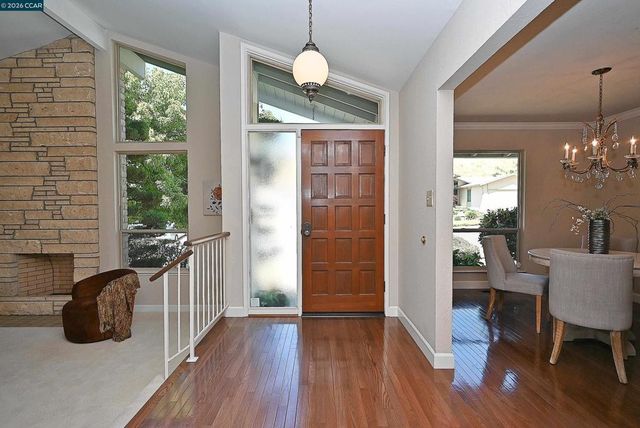 2810 Wright Ave, Pinole, CA 94564