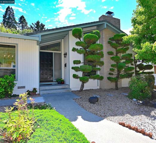 2810 Wright Ave, Pinole, CA 94564