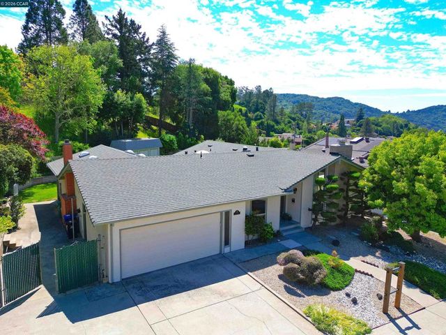 2810 Wright Ave, Pinole, CA 94564