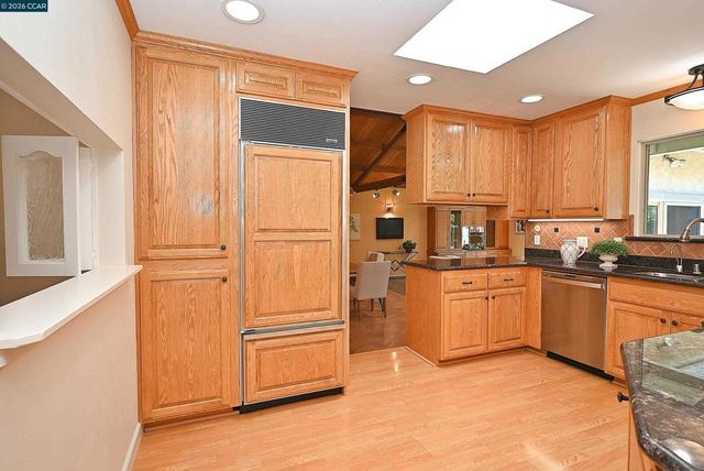 2810 Wright Ave, Pinole, CA 94564