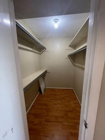 910 Duncan LN 44, Austin, TX 78705