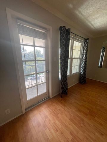 910 Duncan LN 44, Austin, TX 78705