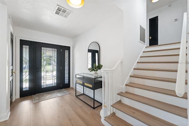 900 79TH STREET S, St Petersburg, FL 33707