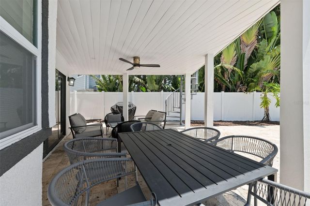 900 79TH STREET S, St Petersburg, FL 33707