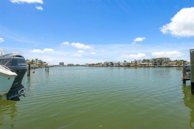 900 79TH STREET S, St Petersburg, FL 33707