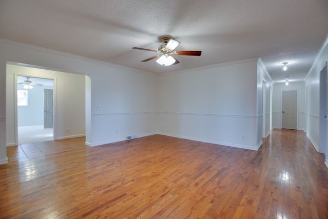 788 Dejarnette Ln, Murfreesboro, TN 37130