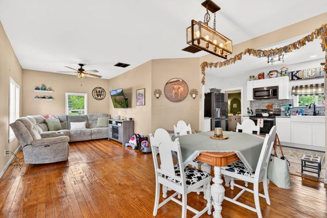 6718 Hitler Road 2, Circleville, OH 43113