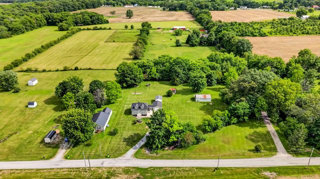 6718 Hitler Road 2, Circleville, OH 43113