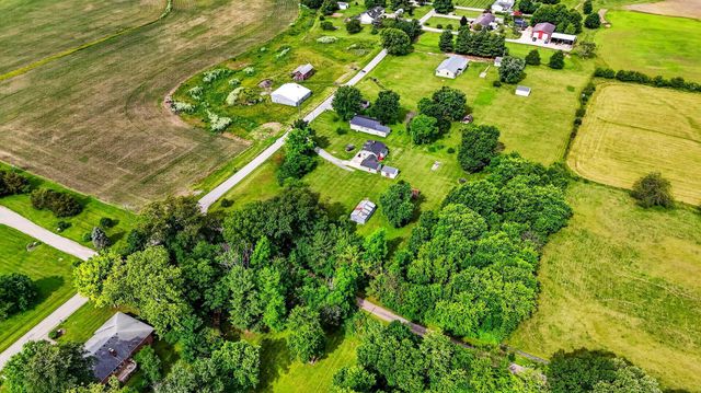 6718 Hitler Road 2, Circleville, OH 43113