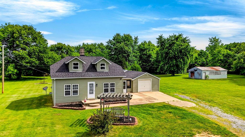 6718 Hitler Road 2, Circleville, OH 43113
