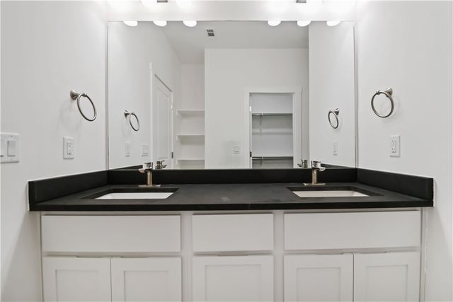 646,648,668,670,672, etc. Sun Meadows Loop, Centerton, AR 72719