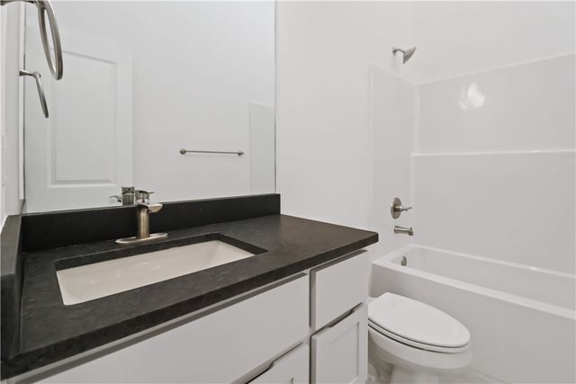 646,648,668,670,672, etc. Sun Meadows Loop, Centerton, AR 72719