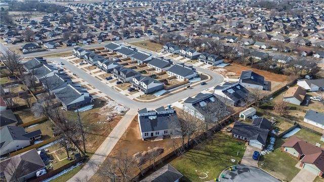 646,648,668,670,672, etc. Sun Meadows Loop, Centerton, AR 72719