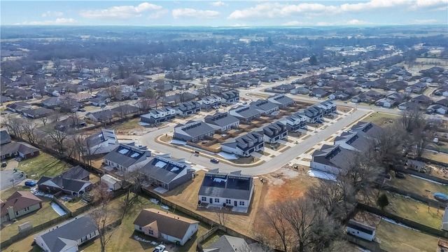 646,648,668,670,672, etc. Sun Meadows Loop, Centerton, AR 72719