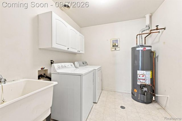 34780 W 8 Mile Road 7, Farmington Hills, MI 48335