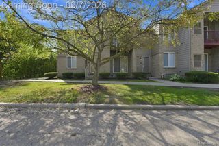 34780 W 8 Mile Road 7, Farmington Hills, MI 48335