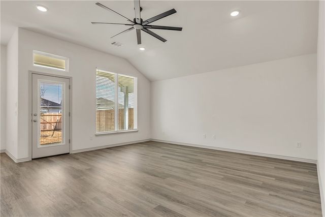 3577 Pointe du Hoc Loop, Bryan, TX 77808