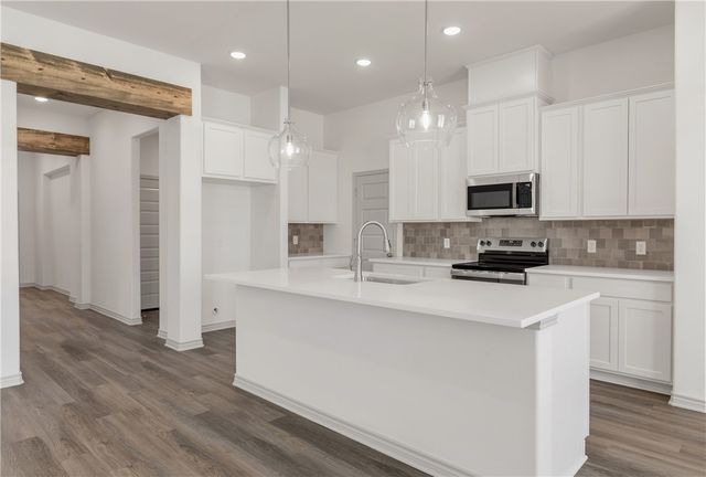 3577 Pointe du Hoc Loop, Bryan, TX 77808