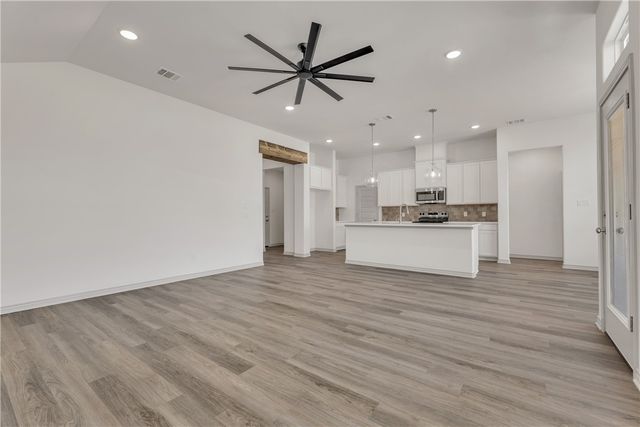 3577 Pointe du Hoc Loop, Bryan, TX 77808