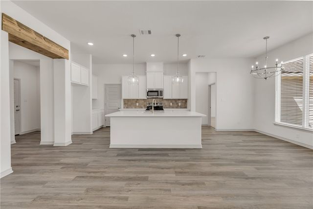 3577 Pointe du Hoc Loop, Bryan, TX 77808