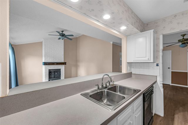 2453 Briarwest Boulevard, Houston, TX 77077