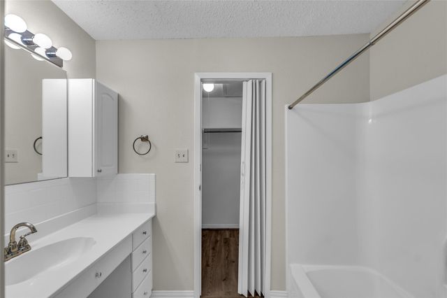2453 Briarwest Boulevard, Houston, TX 77077