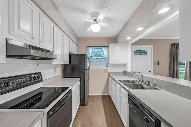2453 Briarwest Boulevard, Houston, TX 77077