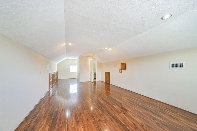 3519 Dry Creek Drive, Pasadena, TX 77505